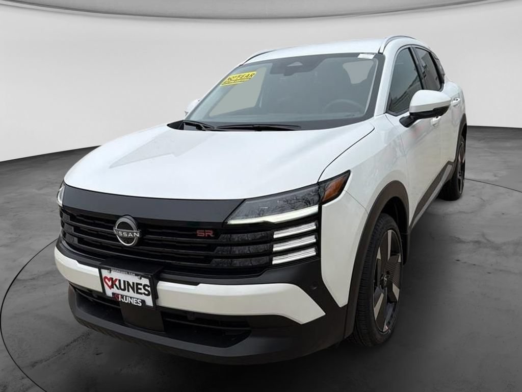 Used 2025 Nissan Kicks SR FWD image 4
