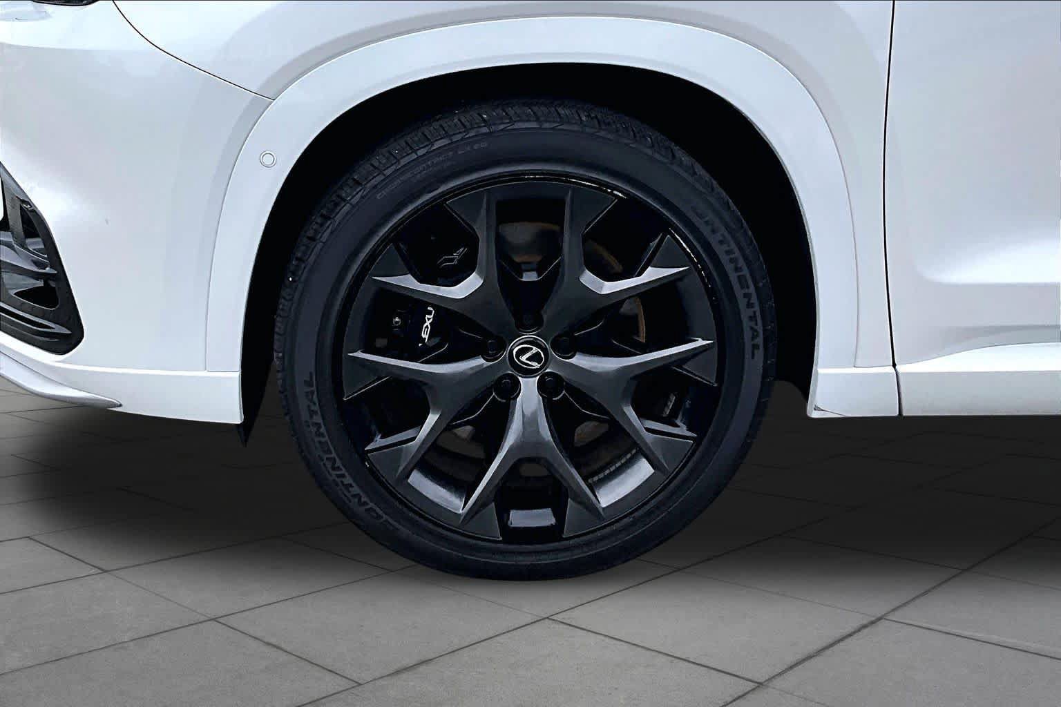 Used 2024 Lexus TX 500h AWD w/ Technology Package image 11