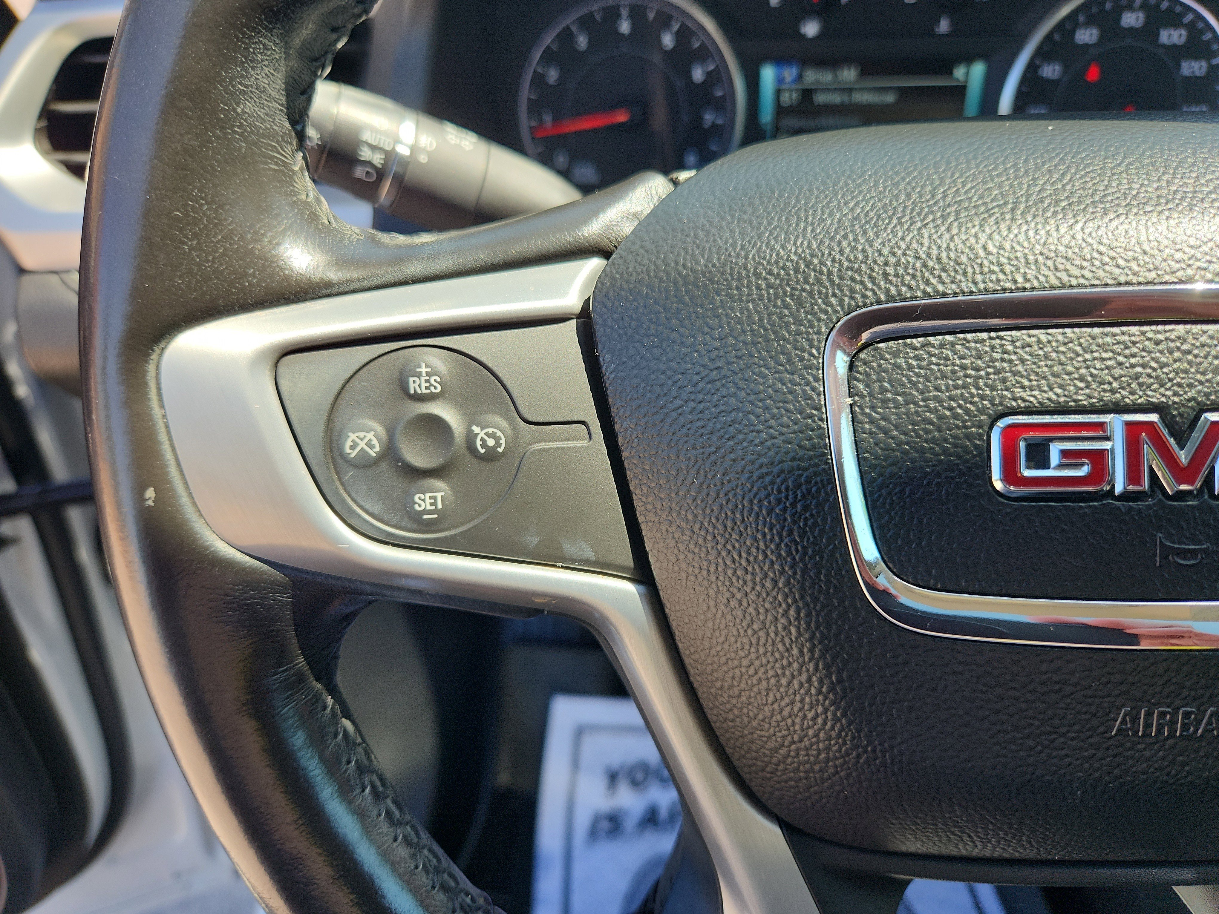 Used 2019 GMC Acadia SLT FWD image 30