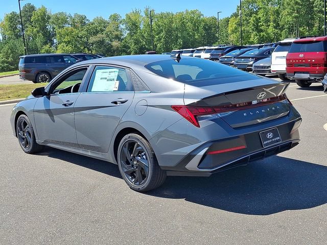 New 2026 Hyundai Elantra SEL Sport Premium FWD image 13