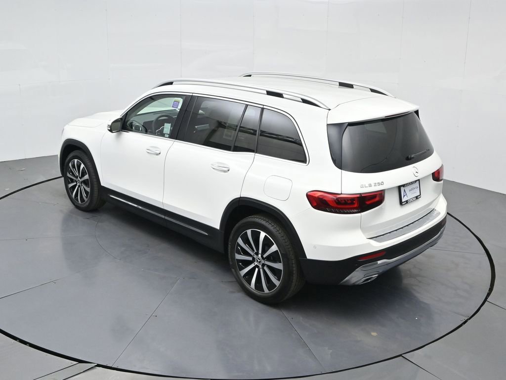 Used 2022 Mercedes-Benz GLB 250 image 34