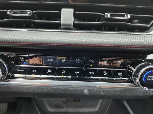 Certified 2025 Chevrolet Equinox RS w/ Safety and Technology Package AWD/4WD image 22