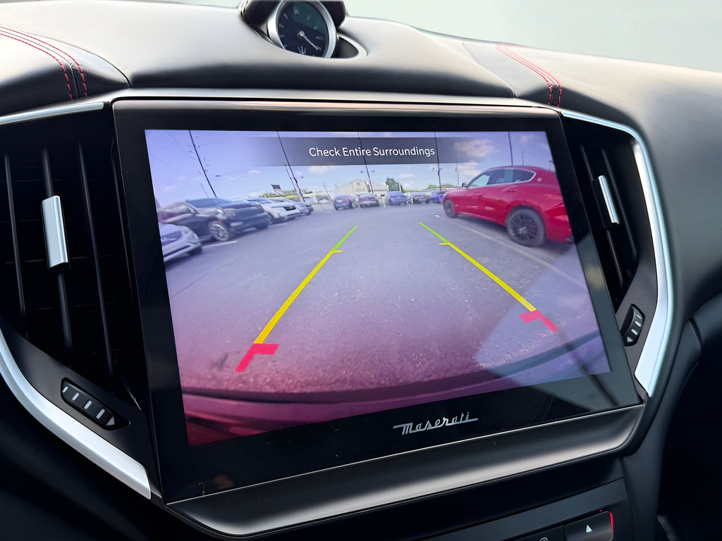 Used 2021 Maserati Ghibli RWD image 40