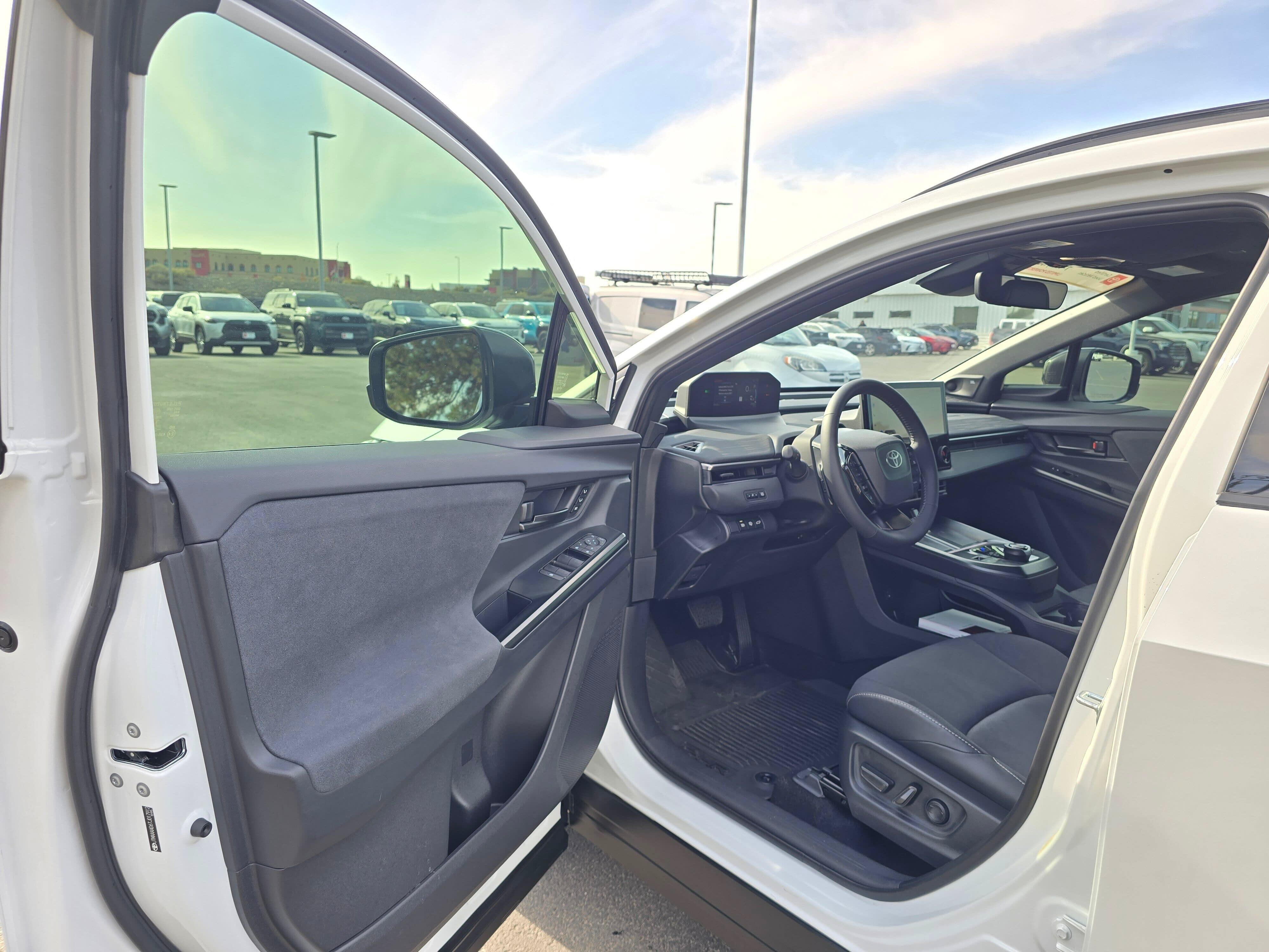 Certified 2026 Toyota C-HR AWD/4WD image 18