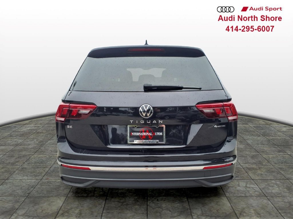 Used 2023 Volkswagen Tiguan SE AWD/4WD image 4