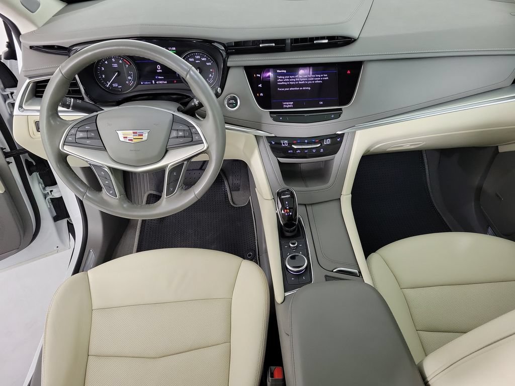 Certified 2023 Cadillac XT5 Premium Luxury w/ Technology Package FWD image 15