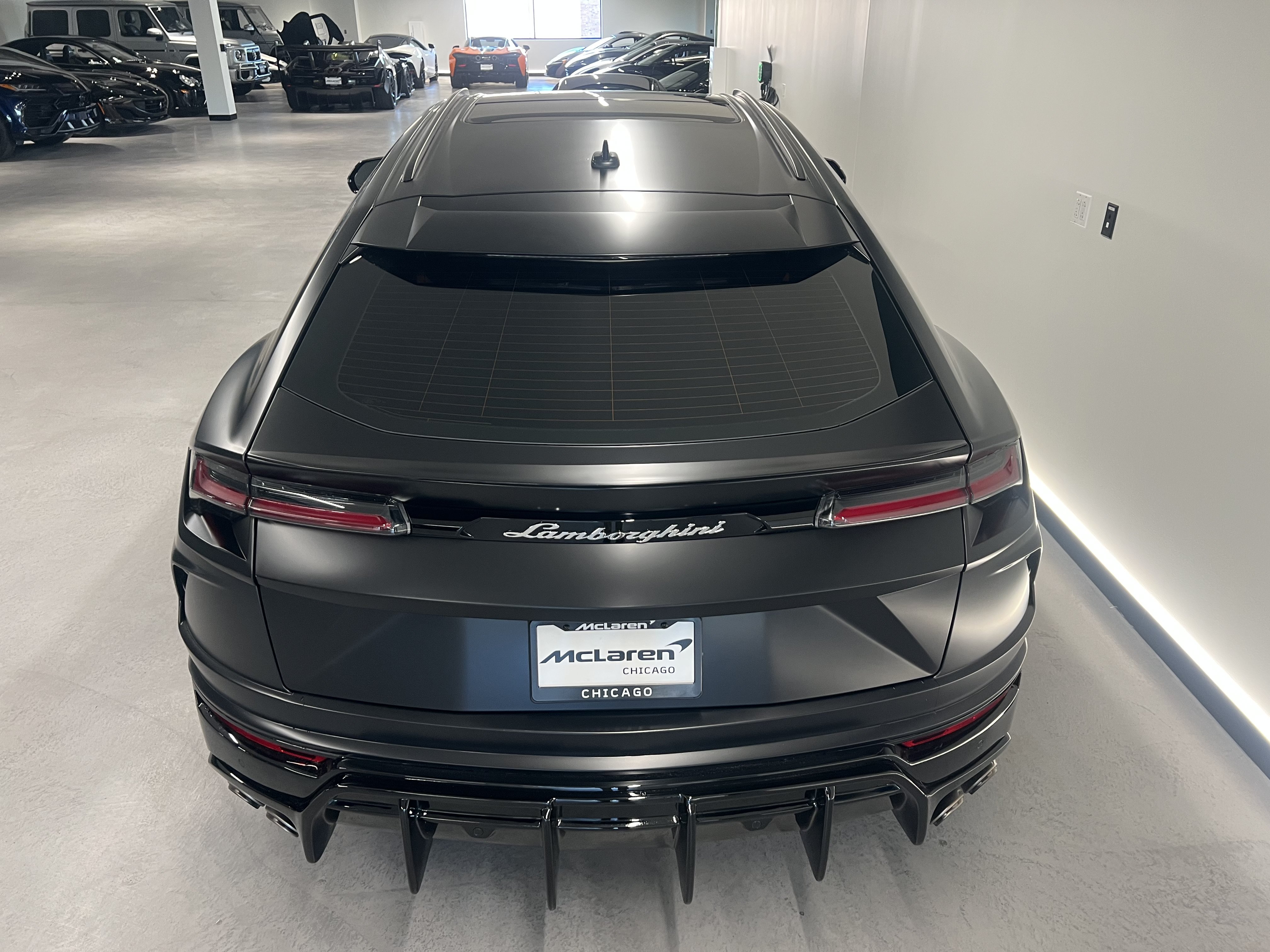Used 2021 Lamborghini Urus AWD/4WD image 8
