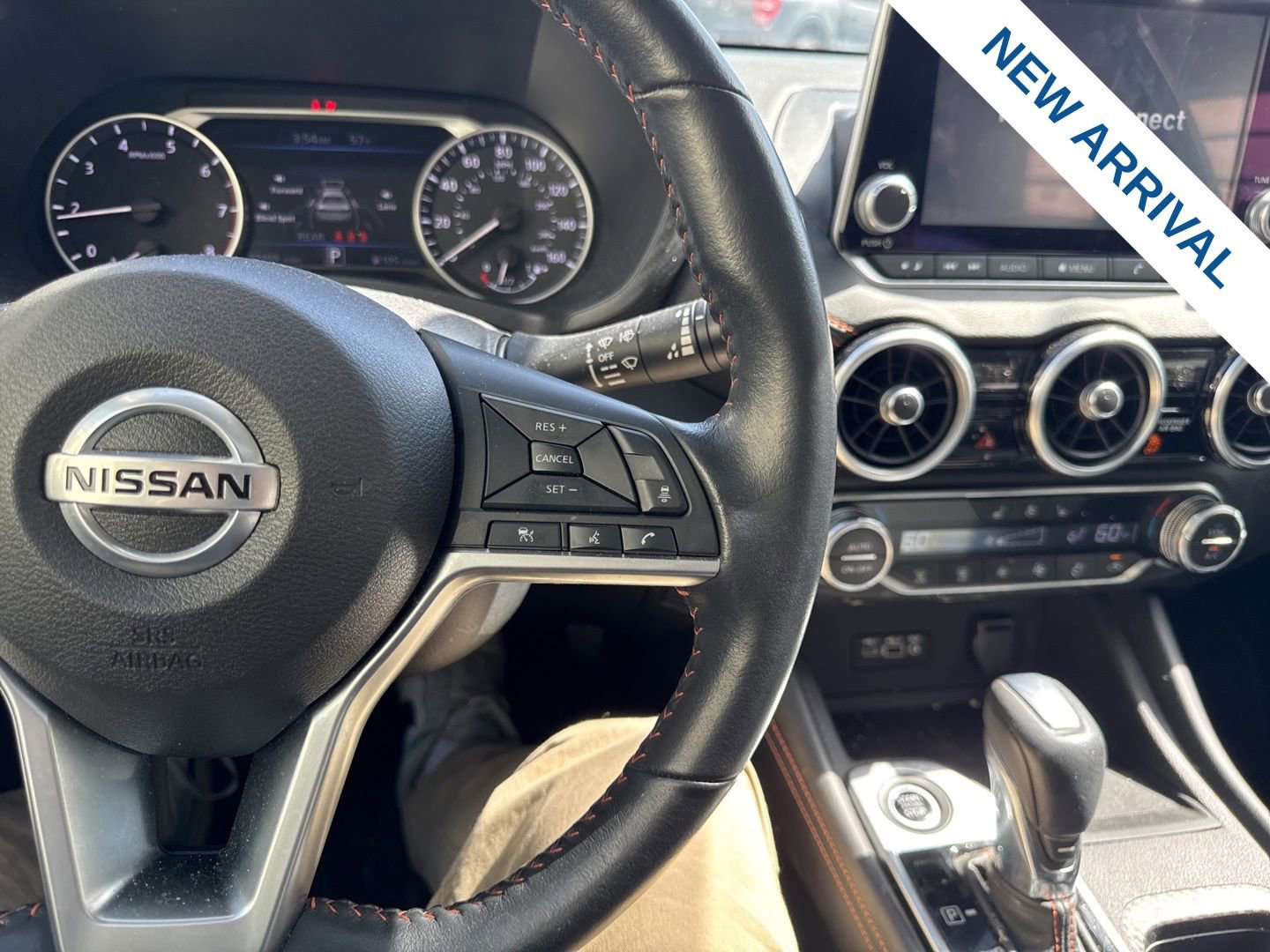 Used 2022 Nissan Sentra SR w/ SR Premium Package image 21