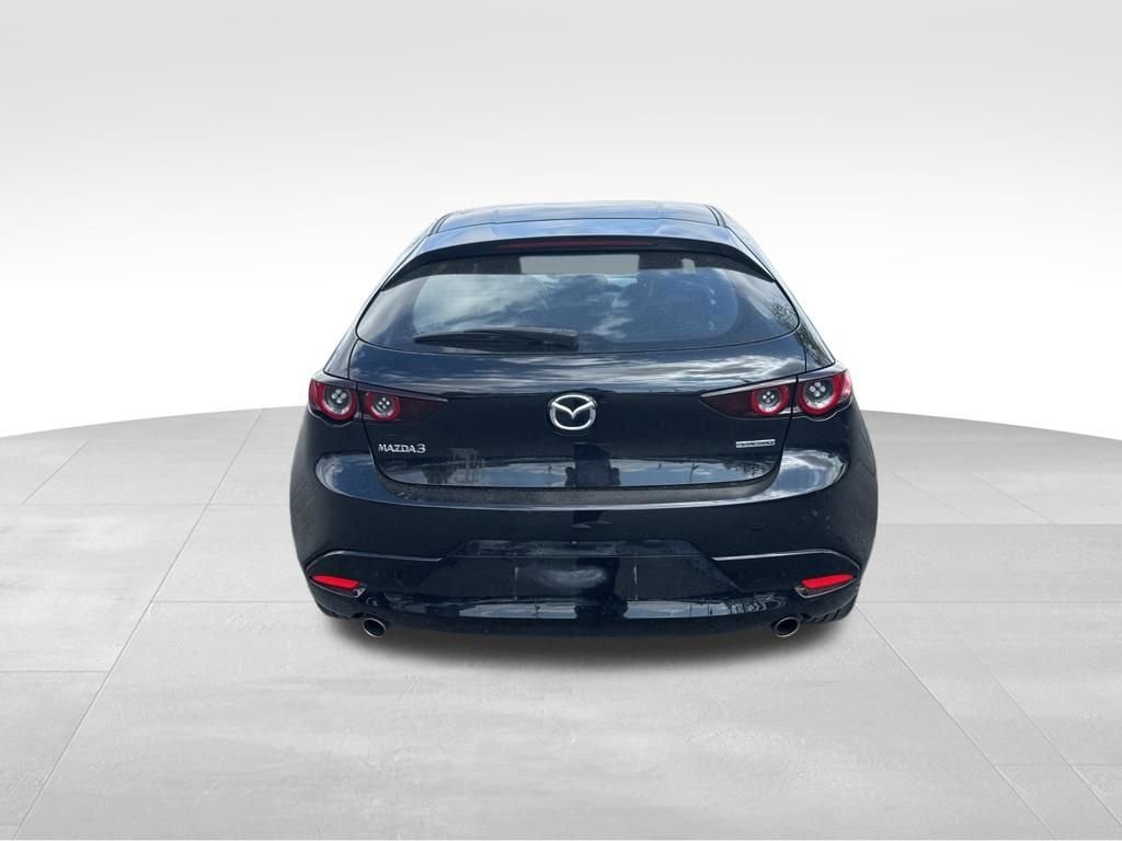 Used 2020 MAZDA MAZDA3 Hatchback FWD image 4