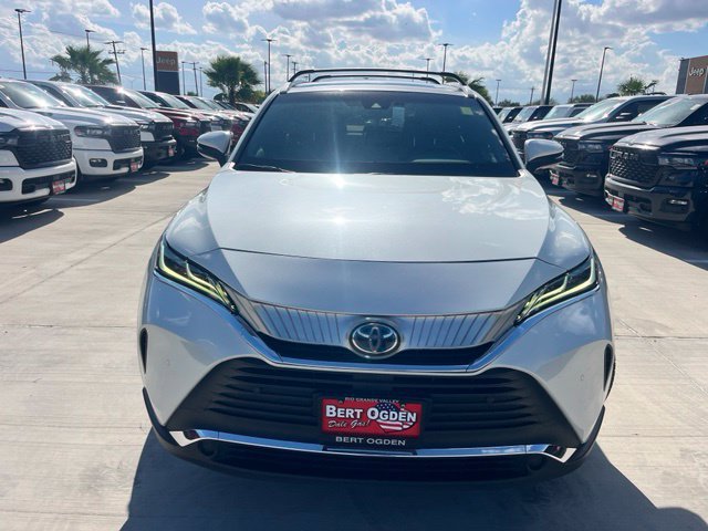 Used 2021 Toyota Venza XLE w/ Softex Package AWD/4WD image 2