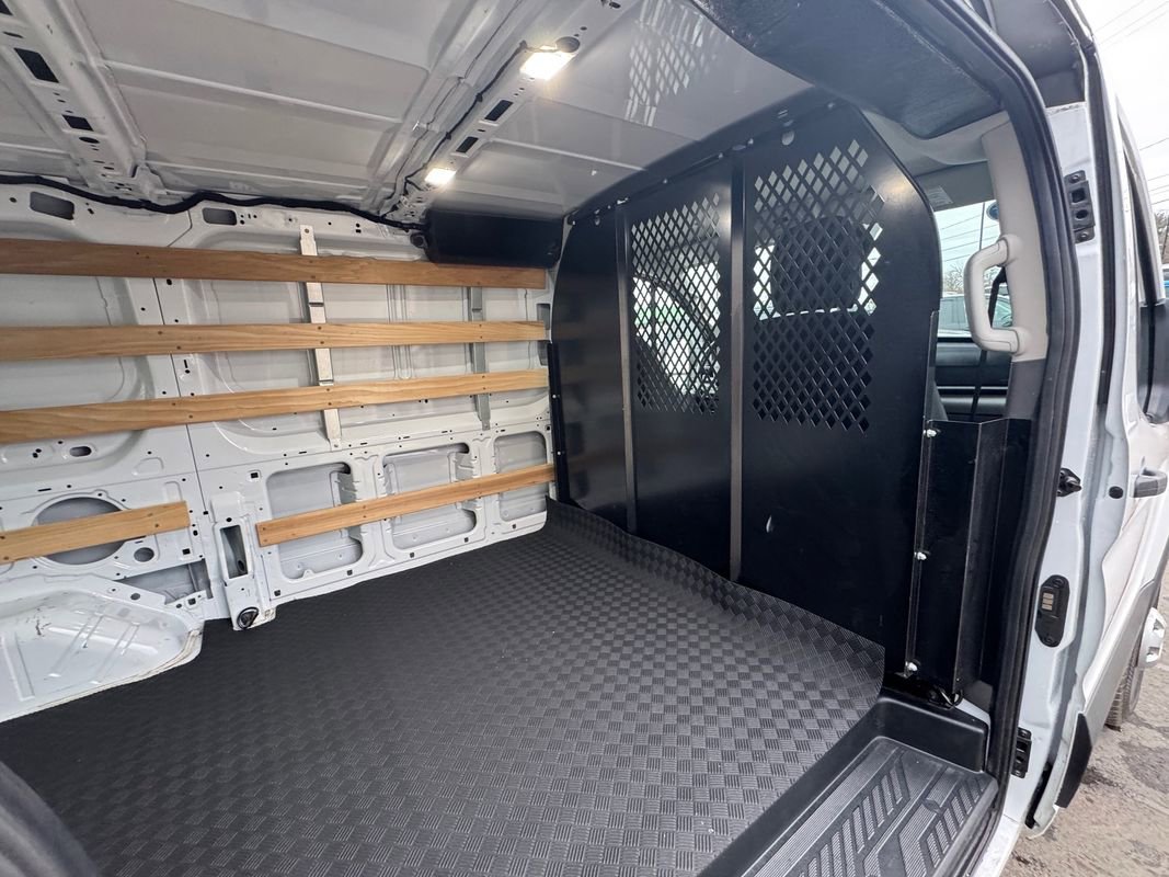 Used 2024 Ford Transit 250 Low Roof AWD w/ Exterior Upgrade Package image 38