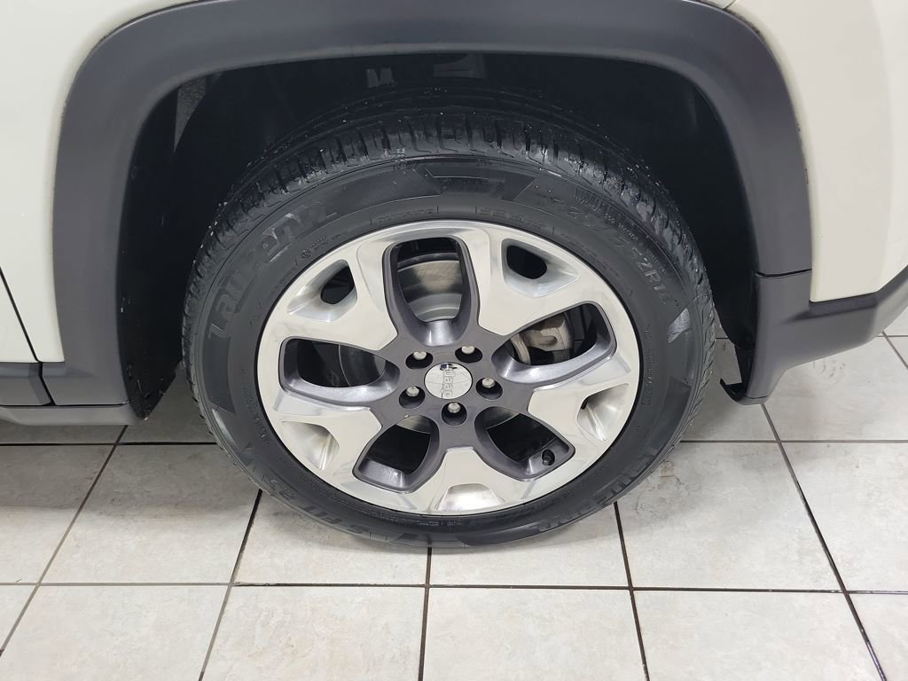 Used 2020 Jeep Compass Limited image 54