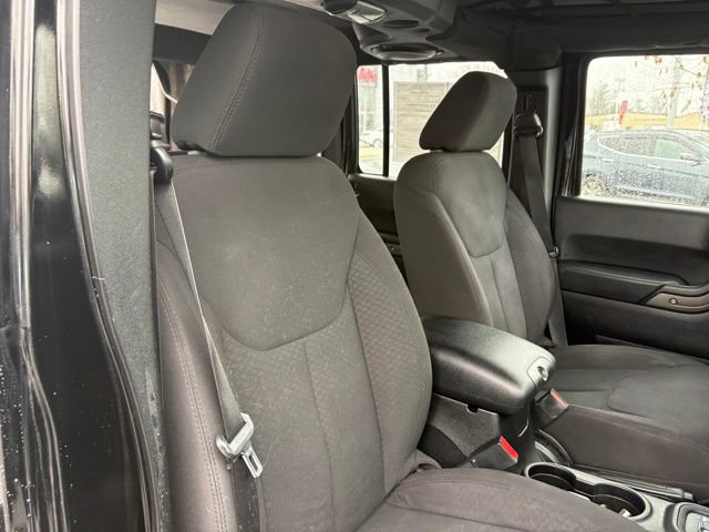 Used 2013 Jeep Wrangler Unlimited Sport image 18