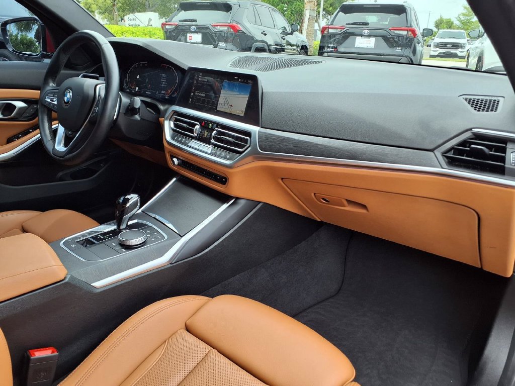 Used 2022 BMW 330i xDrive Sedan w/ Premium Package 2 AWD/4WD image 13