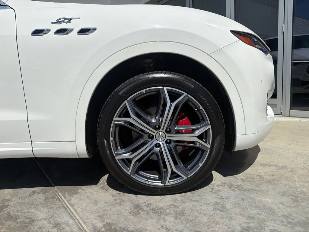 Certified 2023 Maserati Levante GT AWD/4WD image 10