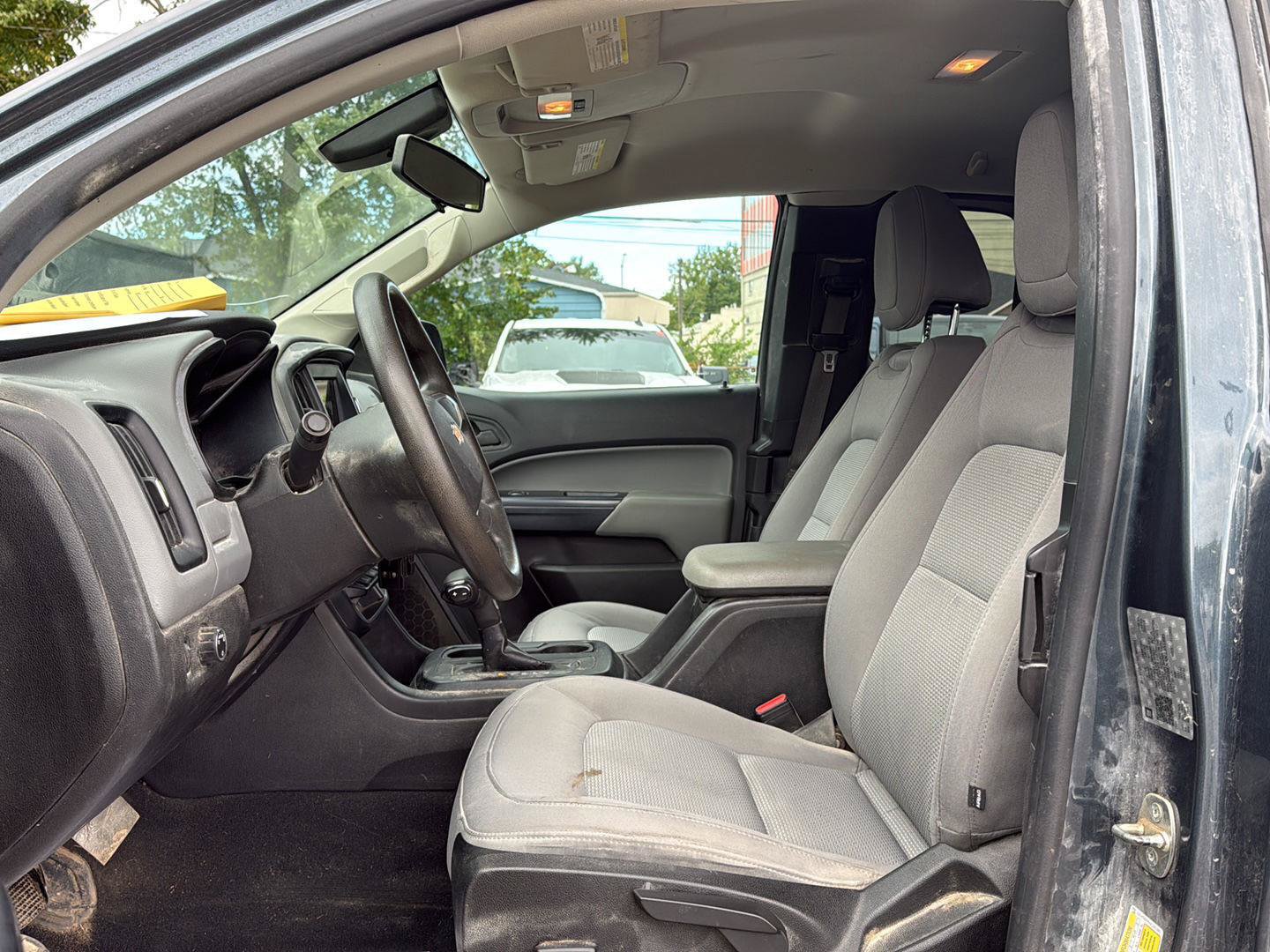 Used 2019 Chevrolet Colorado W/T w/ WT Convenience Package RWD image 9