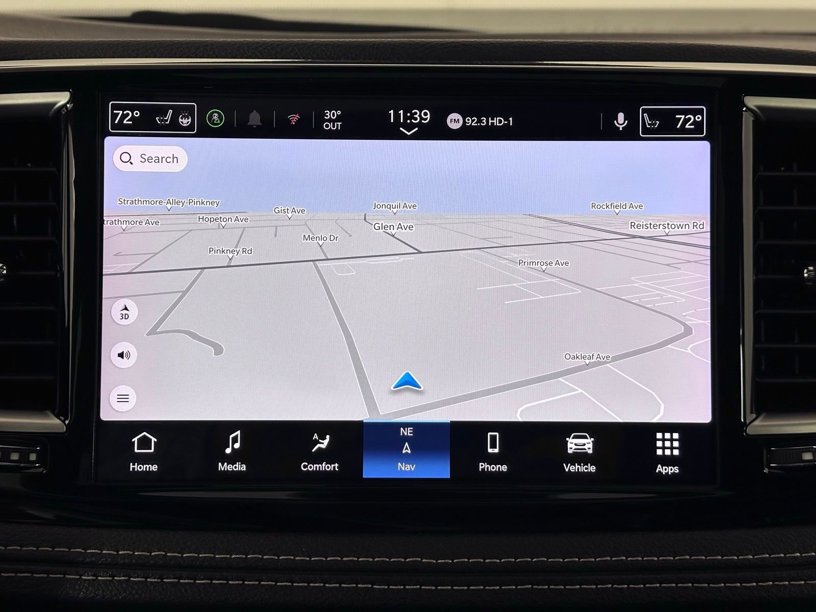 Used 2024 Chrysler Pacifica Limited image 23