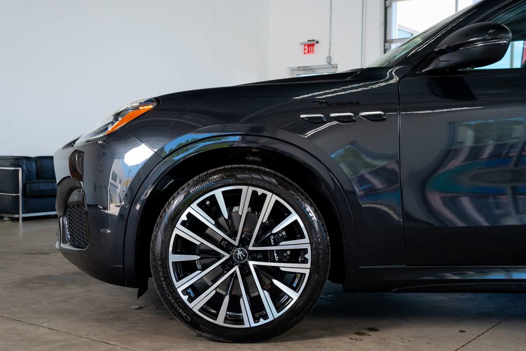 Used 2023 Maserati Grecale Modena image 9
