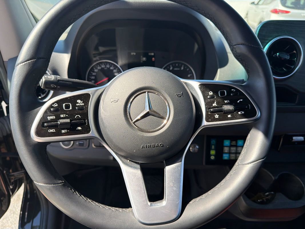 Used 2023 Mercedes-Benz Sprinter 3500 image 23