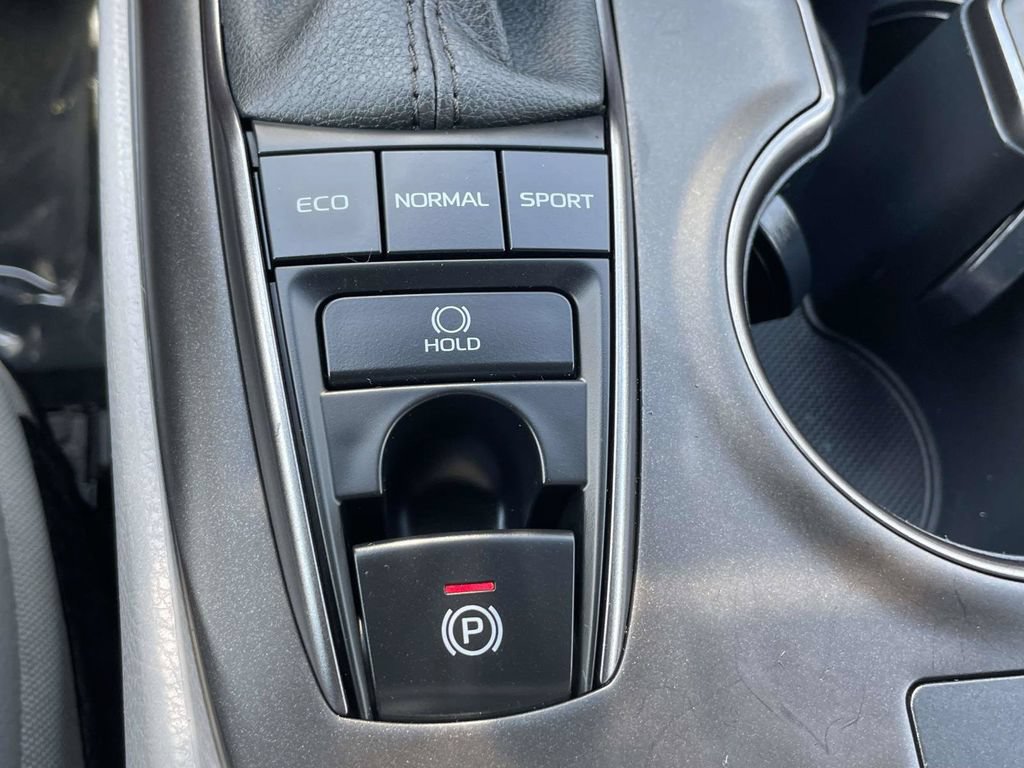 Used 2023 Toyota Camry SE w/ Cold Weather Package AWD/4WD image 38