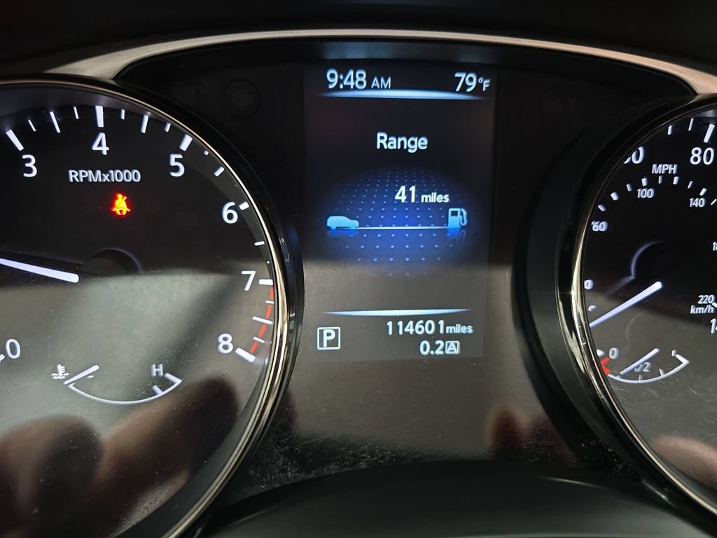 Used 2016 Nissan Rogue SV AWD/4WD image 16