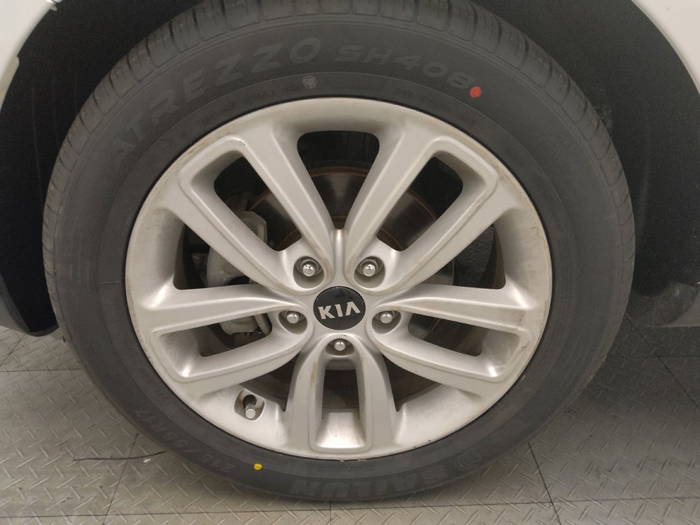 Used 2019 Kia Soul + FWD image 31