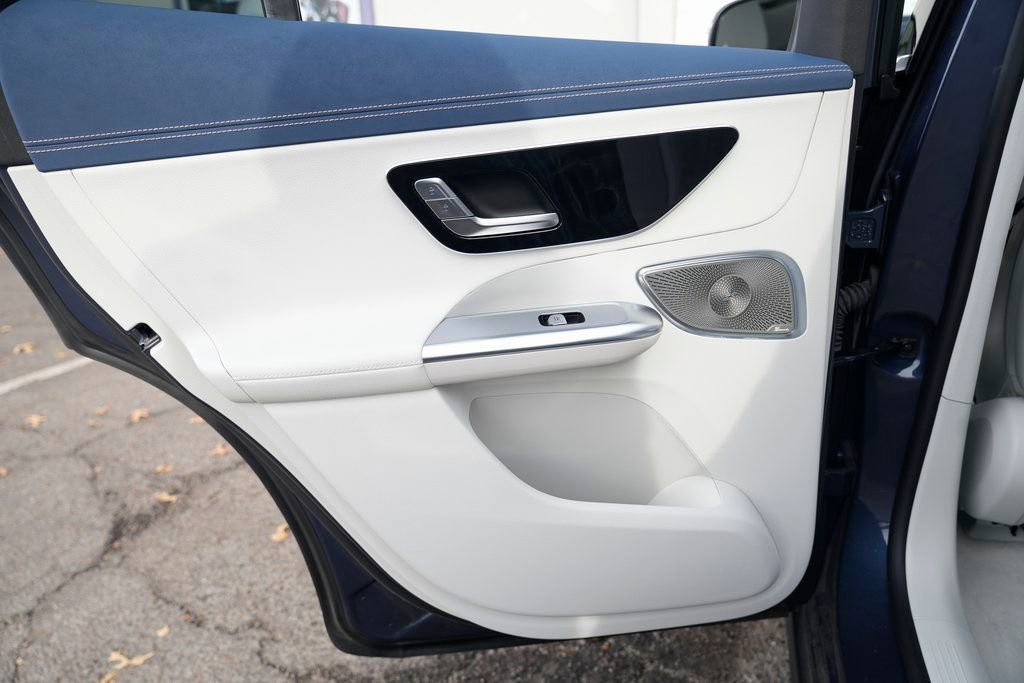 Used 2023 Mercedes-Benz EQE 500 4MATIC SUV image 32