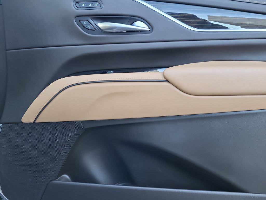 Used 2022 Cadillac Escalade Sport w/ Touring Package image 16