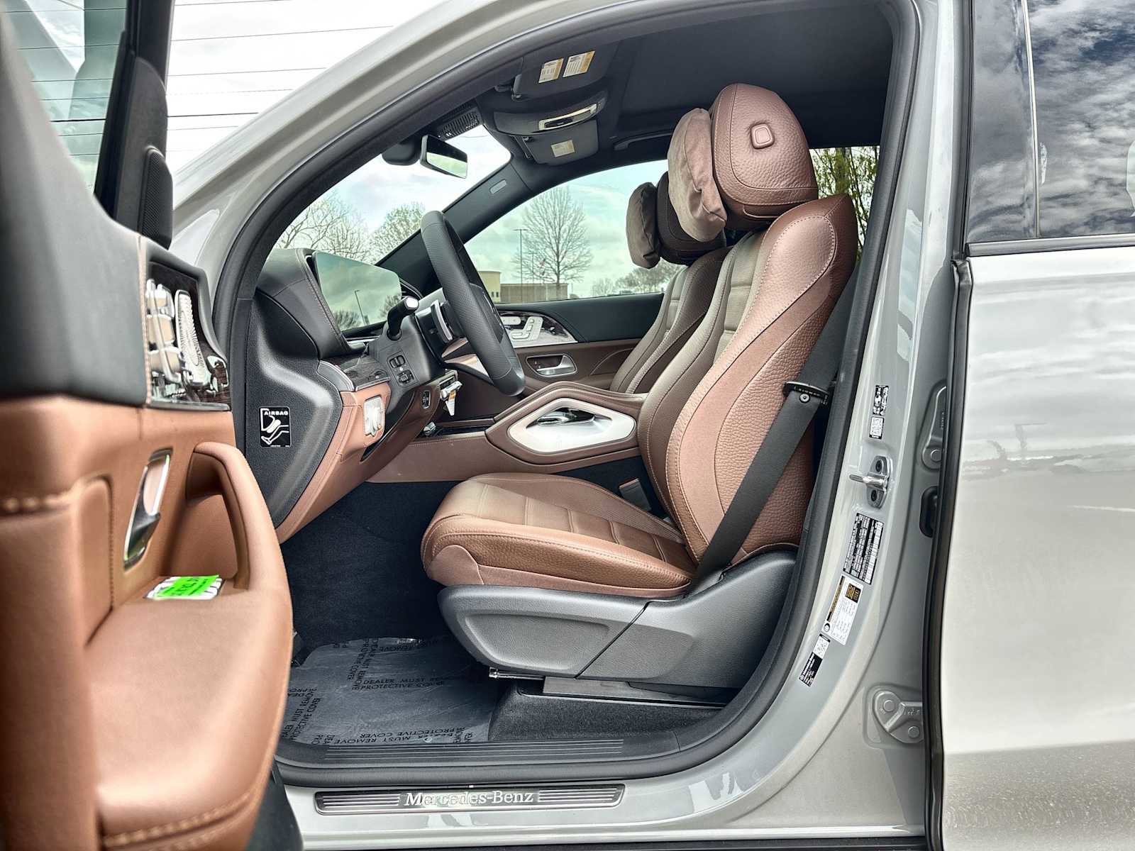 New 2026 Mercedes-Benz GLS 450 4MATIC image 2