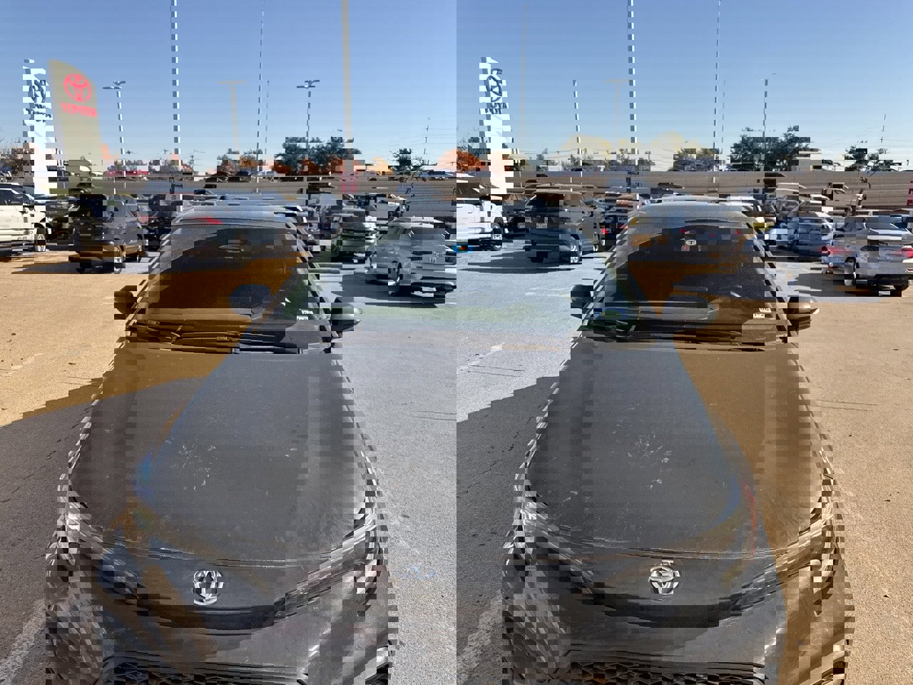 Used 2023 Toyota Corolla SE image 2