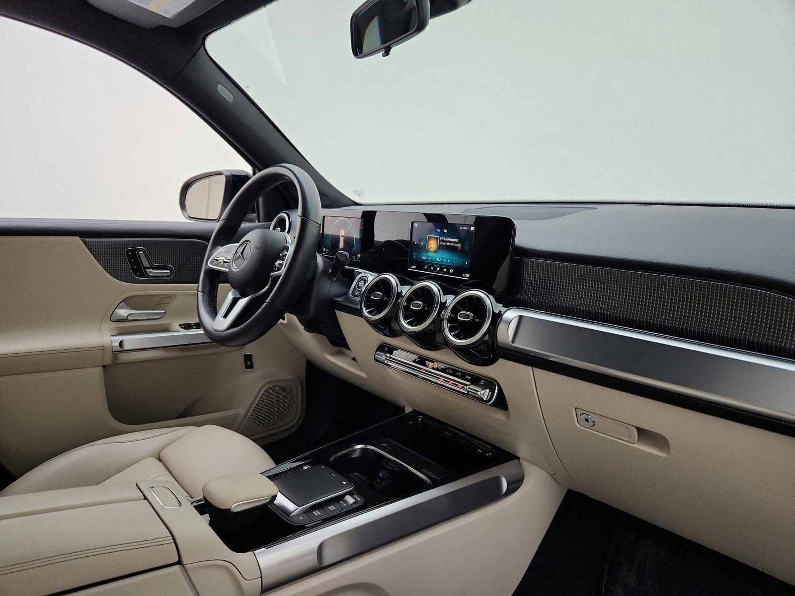 Certified 2021 Mercedes-Benz GLB 250 image 20