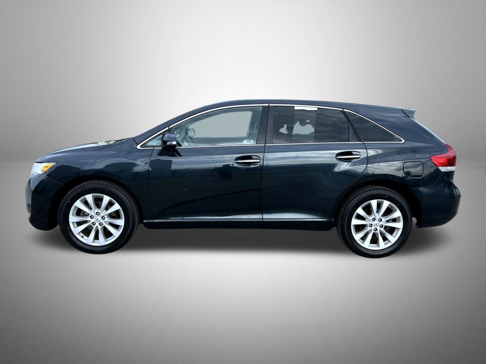 Used 2015 Toyota Venza XLE AWD/4WD image 9