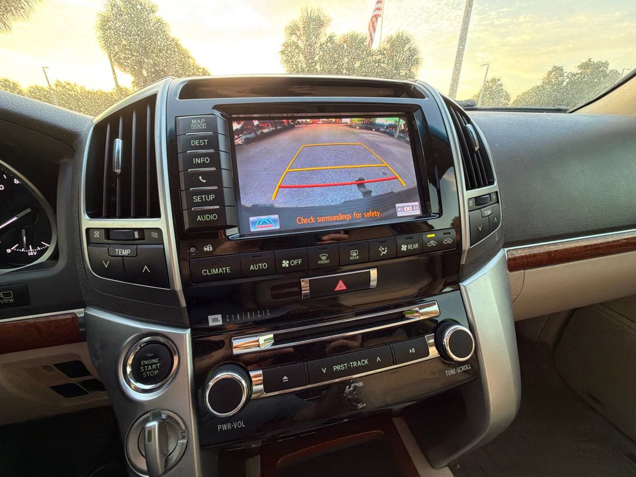 Used 2013 Toyota Land Cruiser AWD/4WD image 11