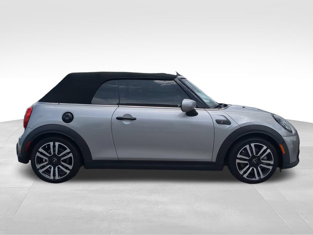 Used 2024 MINI Cooper S FWD image 3