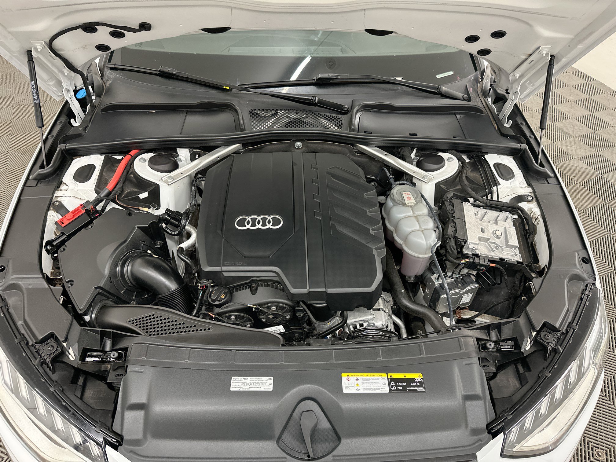 Used 2022 Audi A4 2.0T Premium Plus AWD/4WD image 35