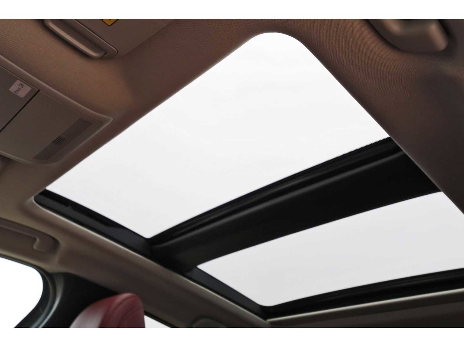 Certified 2025 MAZDA CX-50 2.5 Hybrid w/ Premium Plus Pkg image 28