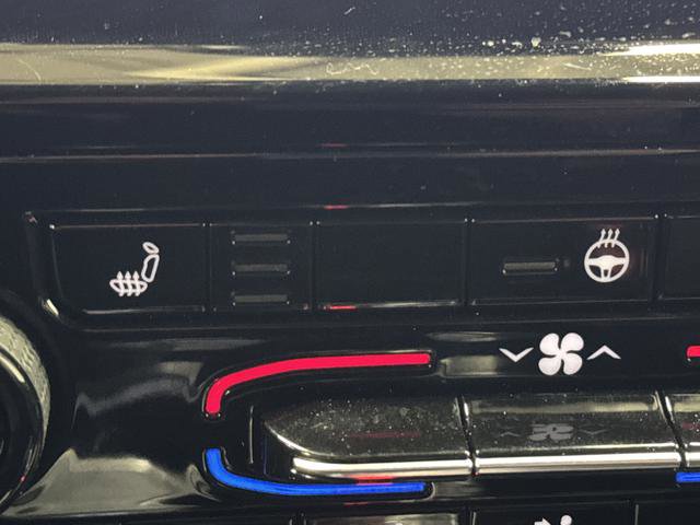 Used 2025 Jeep Grand Cherokee L Limited w/ Black Appearance Package image 8