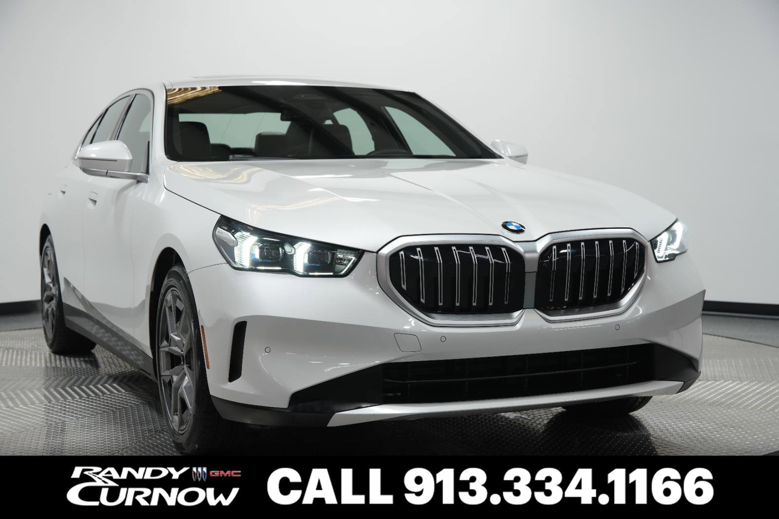 Used 2026 BMW 530i xDrive w/ Premium Package image 1