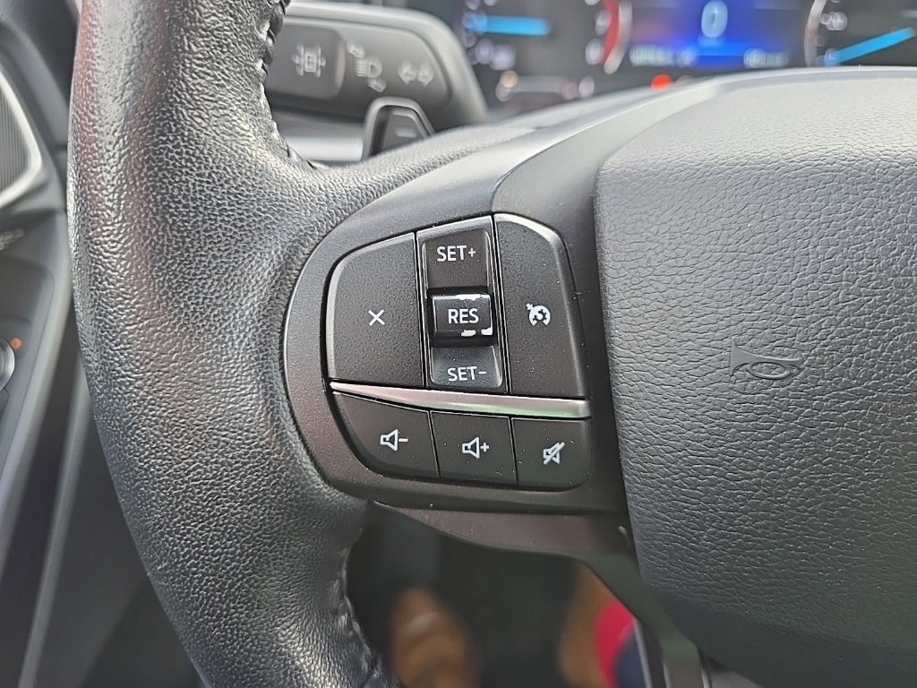 Used 2020 Ford Explorer XLT w/ Equipment Group 202A image 13