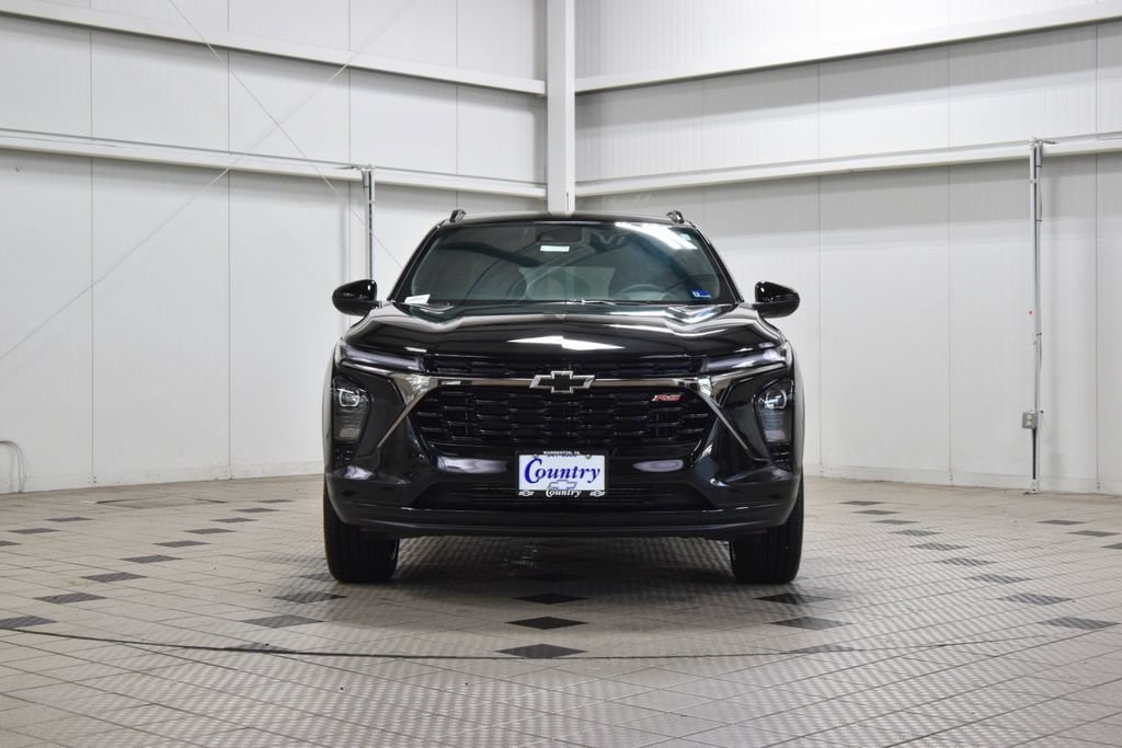 New 2026 Chevrolet Trax RS w/ Driver Confidence Package FWD image 2