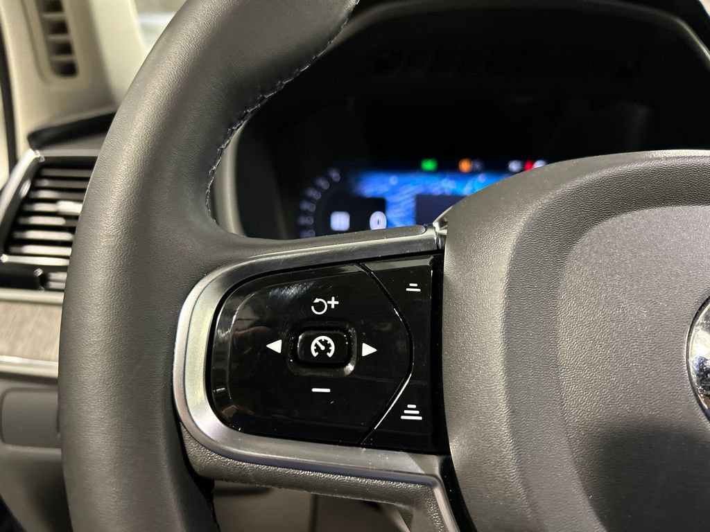 Certified 2024 Volvo XC90 T8 Ultimate w/ Protection Package Premier AWD/4WD image 13