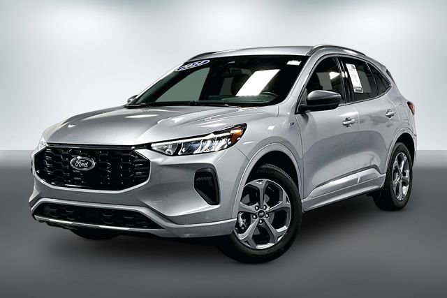 Used 2024 Ford Escape ST-Line w/ Tech Pack #1 AWD/4WD image 3