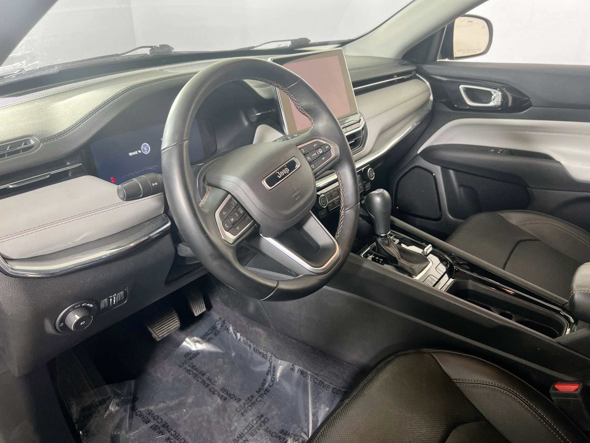 Used 2022 Jeep Compass Limited w/ Elite Group AWD/4WD image 9