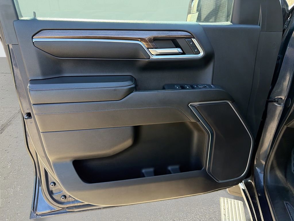 Used 2024 Chevrolet Silverado 1500 RST w/ Z71 Off-Road Package image 23