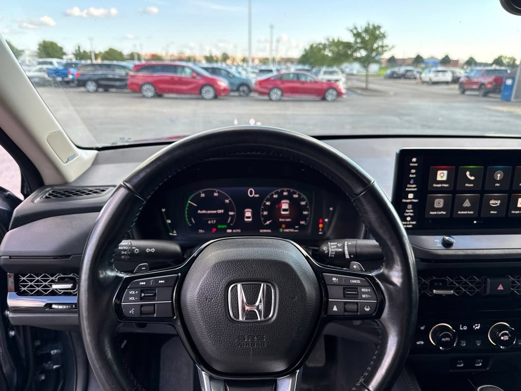 Used 2025 Honda Accord Touring image 13