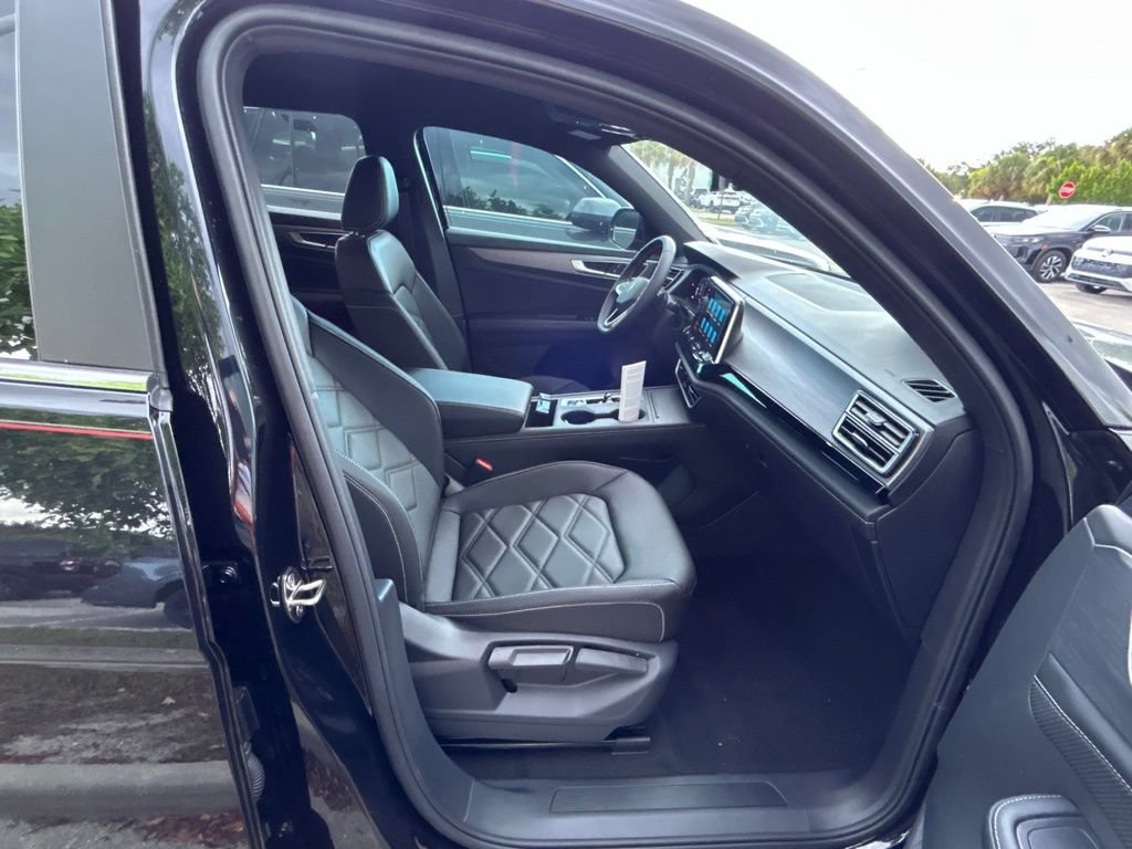 New 2026 Volkswagen Atlas Cross Sport SE FWD image 39
