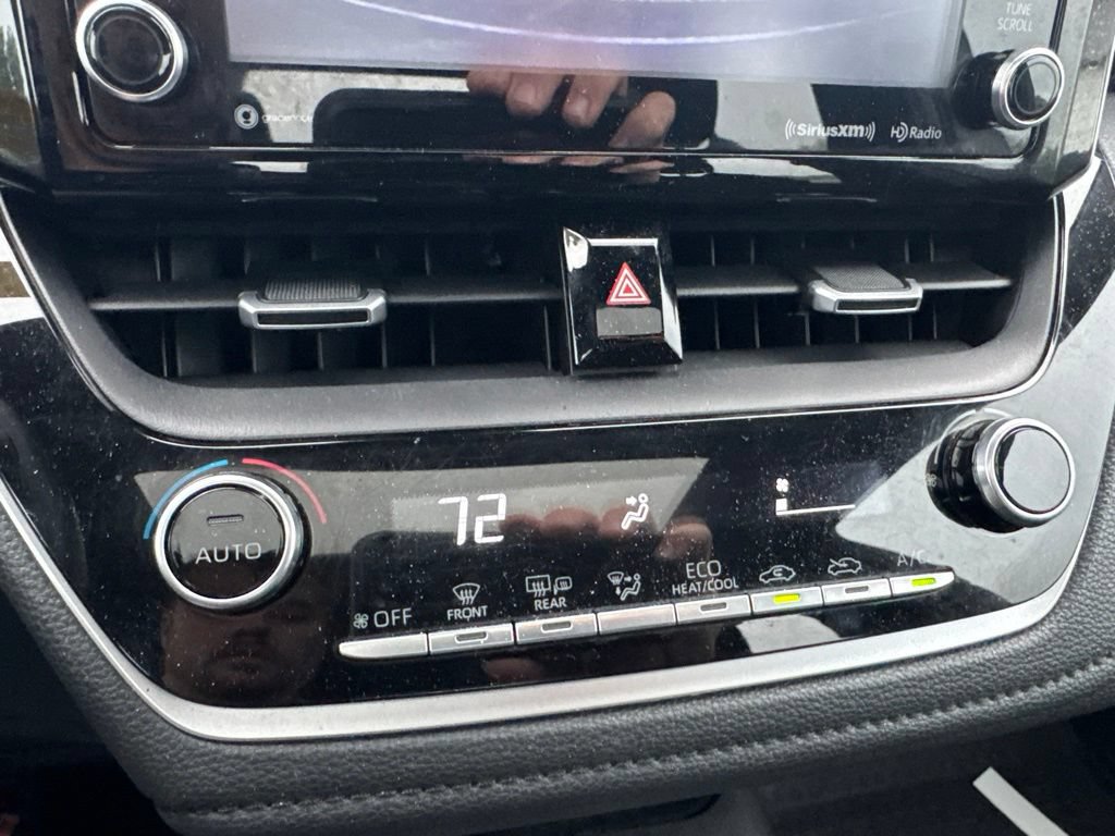 Used 2022 Toyota Corolla SE FWD image 20