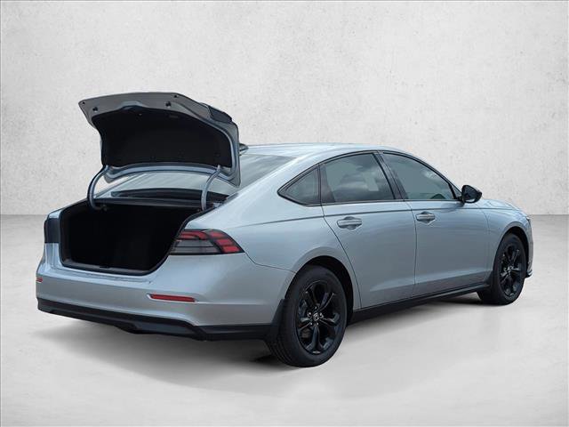 Certified 2025 Honda Accord SE image 2