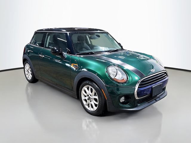 Used 2018 MINI Cooper 2-Door Hardtop FWD image 3