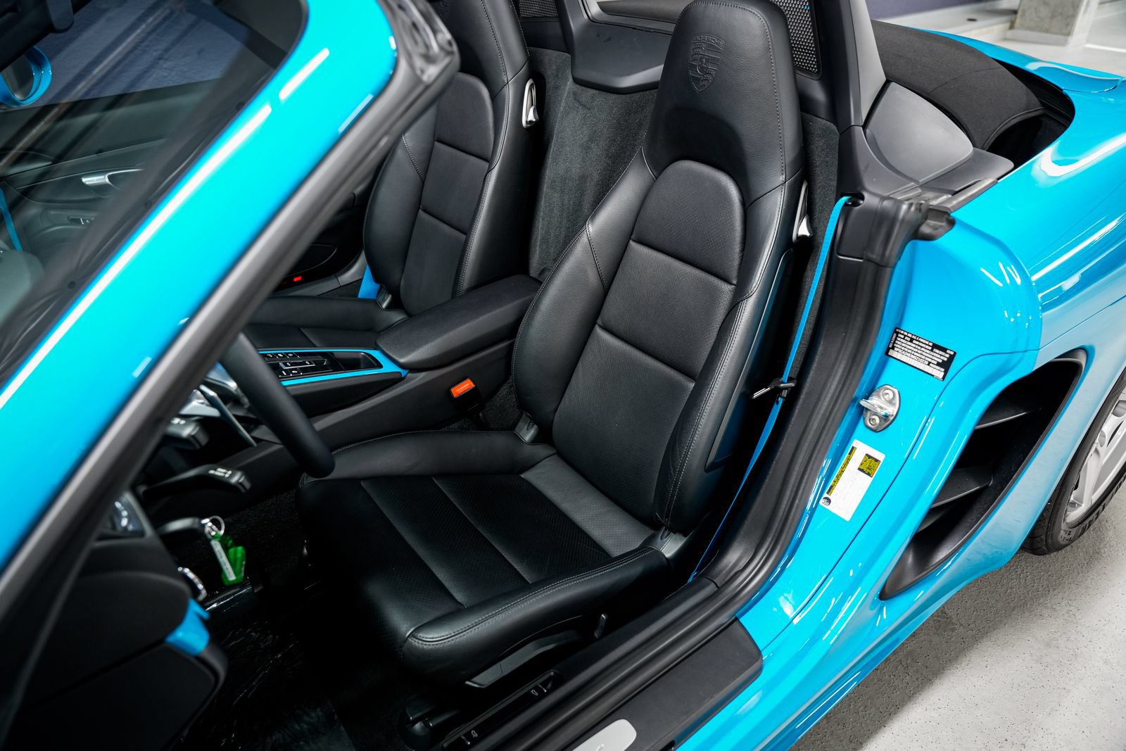 Used 2021 Porsche 718 Boxster RWD image 19